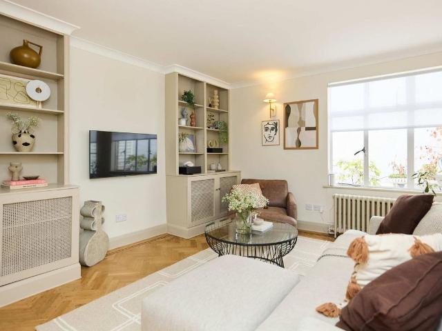 Apartment for rent in Paddington, Greater London