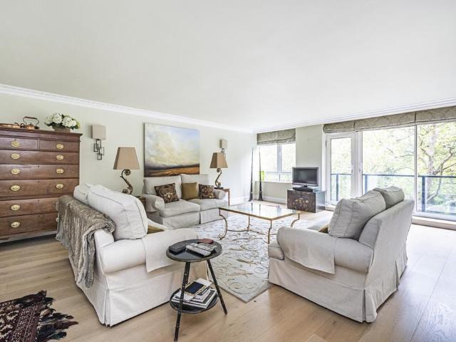 House for rent in Bayswater, Greater London