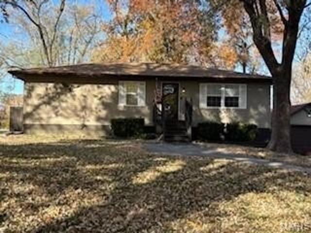 House for sale in Fairview Heights, Illinois