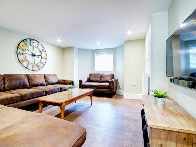 House for rent in Hyde Park, Leeds