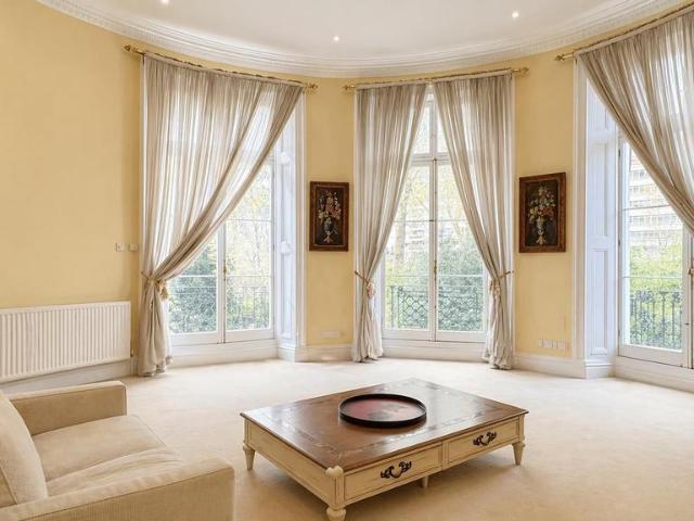 Apartment for rent in Paddington, Greater London
