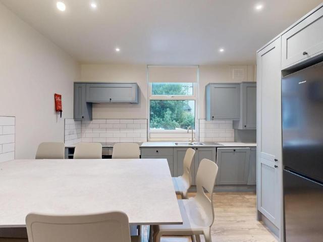 House for rent in Hyde Park, Leeds