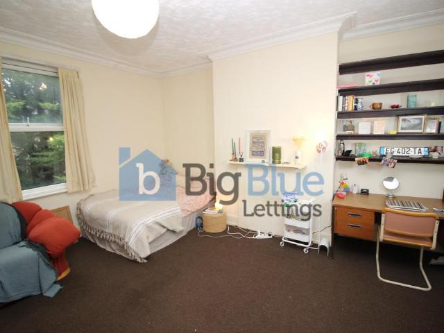 House for rent in Hyde Park, West Yorkshire