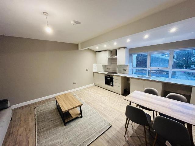 House for rent in Hyde Park, West Yorkshire