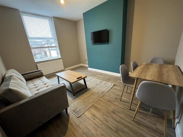 House for rent in Hyde Park, West Yorkshire