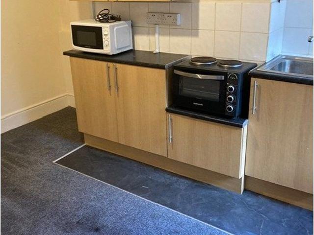 Studio for rent in Upperton, Eastbourne