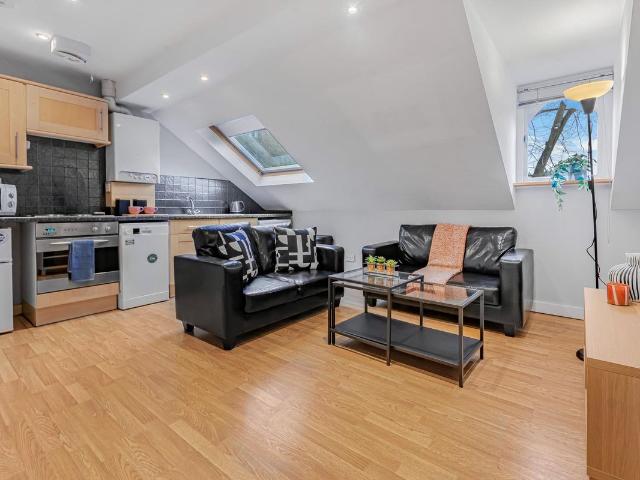 Apartment for rent in Woodhouse, West Yorkshire
