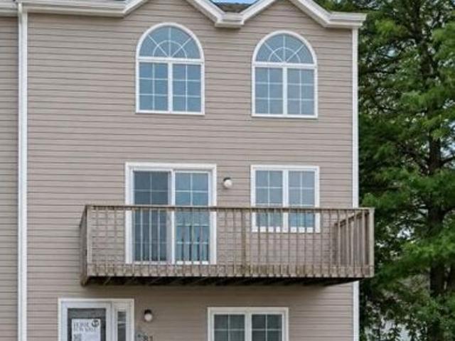 House for sale in Naples, Maine
