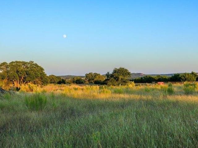 Land for sale in Hye