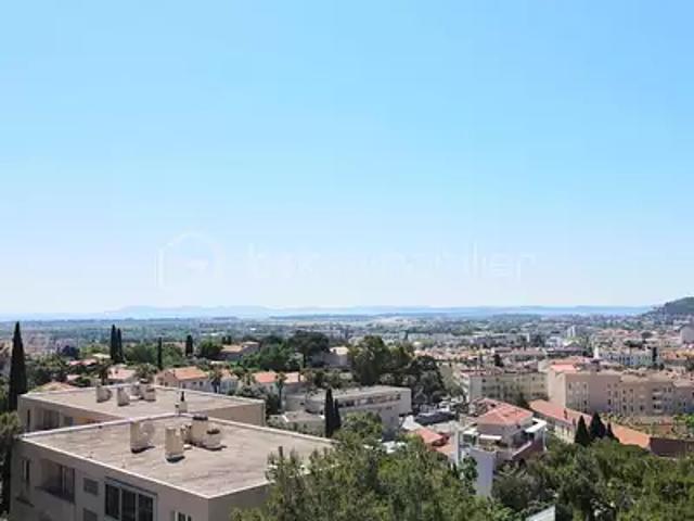 Appartement vente à Arrondissement de Toulon, Hyères