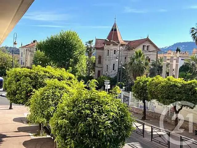 Appartement vente à Arrondissement de Toulon, Hyères