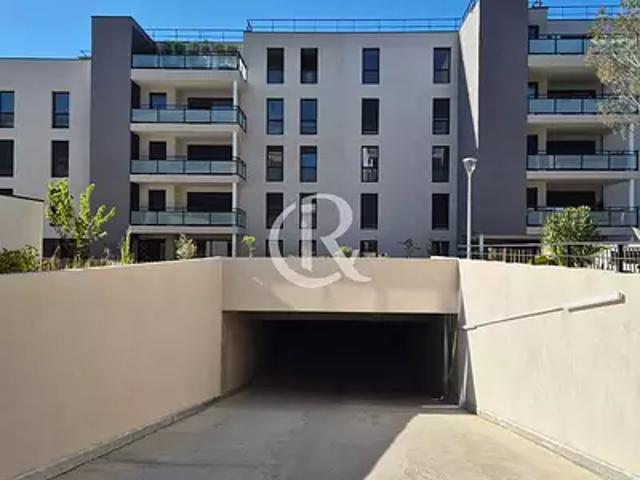 Garage location à Arrondissement de Toulon, Hyères