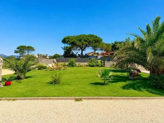 Maison vente à Arrondissement de Toulon, Hyères