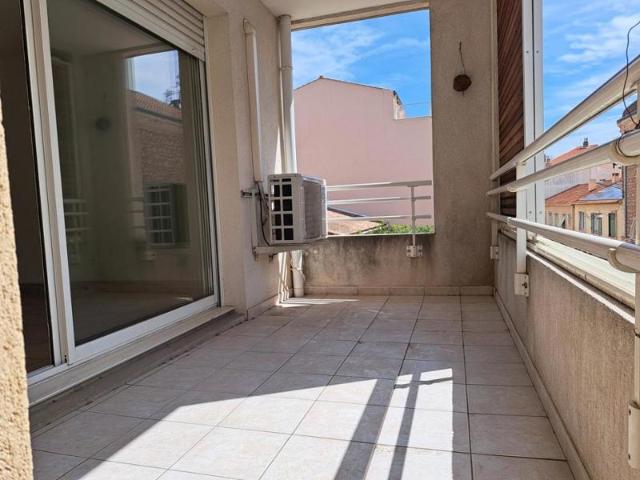 Appartement vente à Arrondissement de Toulon, Hyères