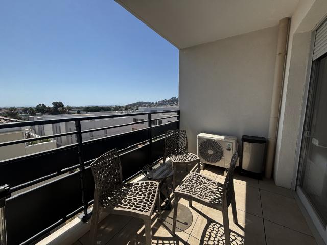 Appartement vente à Arrondissement de Toulon, Hyères