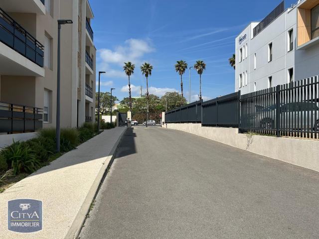 Garage vente à Arrondissement de Toulon, Hyères