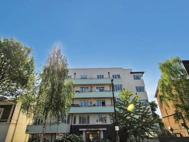Apartment for rent in Dartmouth Park, Greater London