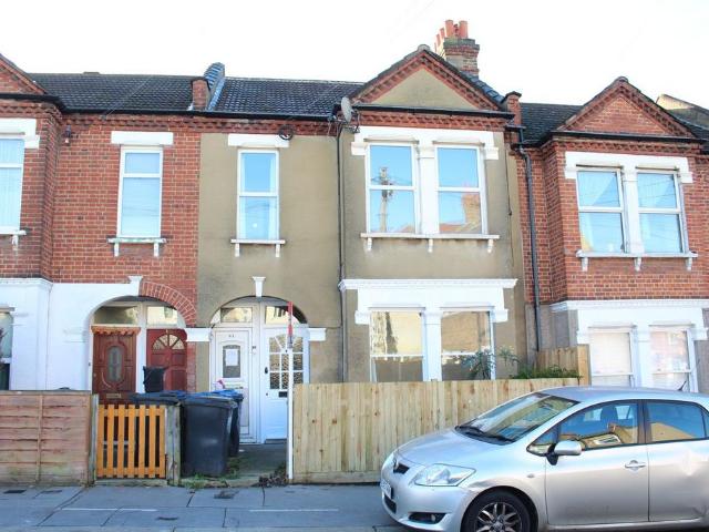 Apartment for rent in London Borough of Croydon, Greater London