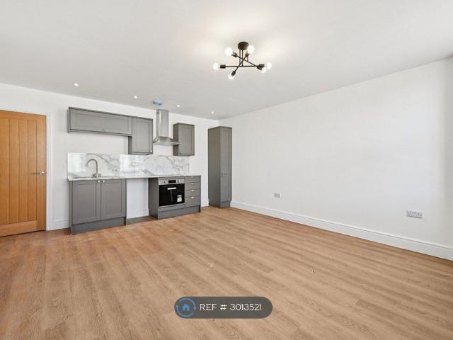 Apartment for rent in Brooklands, Dartford
