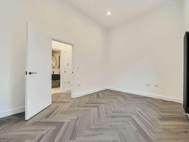 Apartment for rent in Monks Orchard, Kent