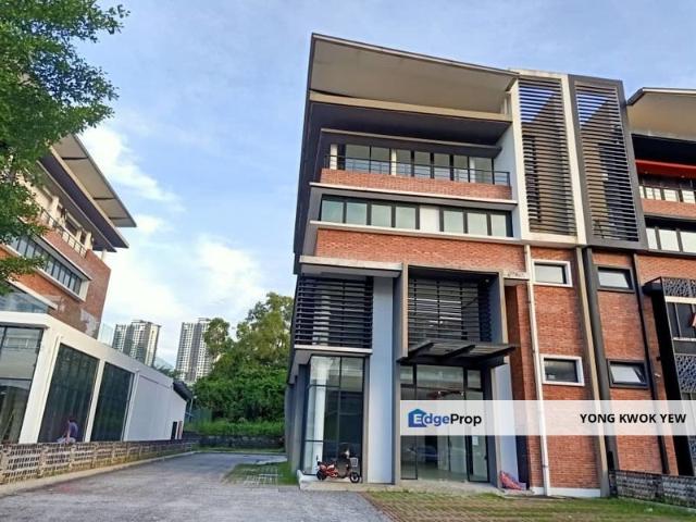 Warehouse for rent in Petaling, Subang Jaya