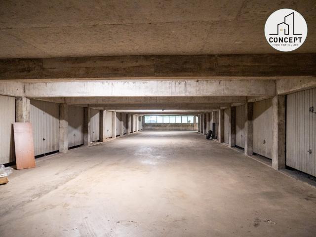 Garage vente à Quimper, Bretagne