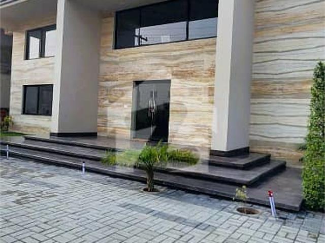 Building for rent in Islamabad