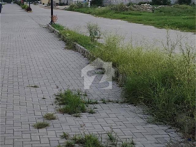 Land for sale in Islamabad