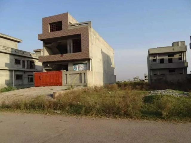 Land for sale in آئ-11, اسلام آباد