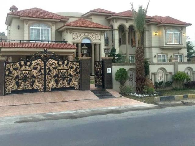 House for rent in آئ-8 مركز, اسلام آباد