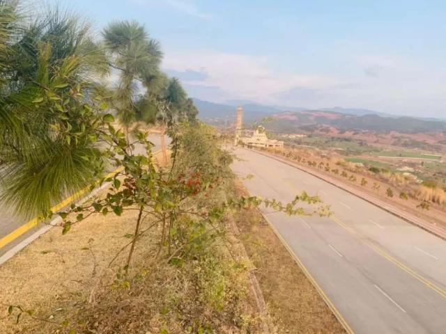 Land for sale in آئ-8 مركز, اسلام آباد