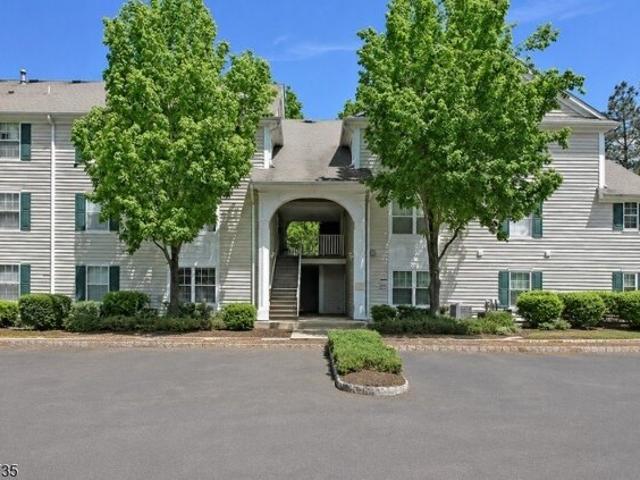 Condo for sale in Far Hills, New Jersey