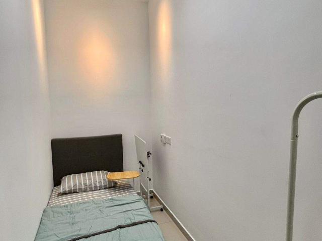Room for rent in Petaling, Alam Impian