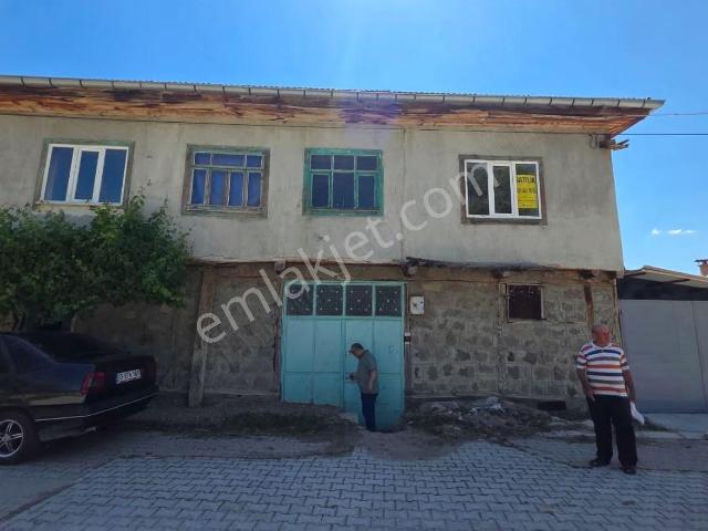 Serban, Sinanpaşa içerisinde satılık Fabrika