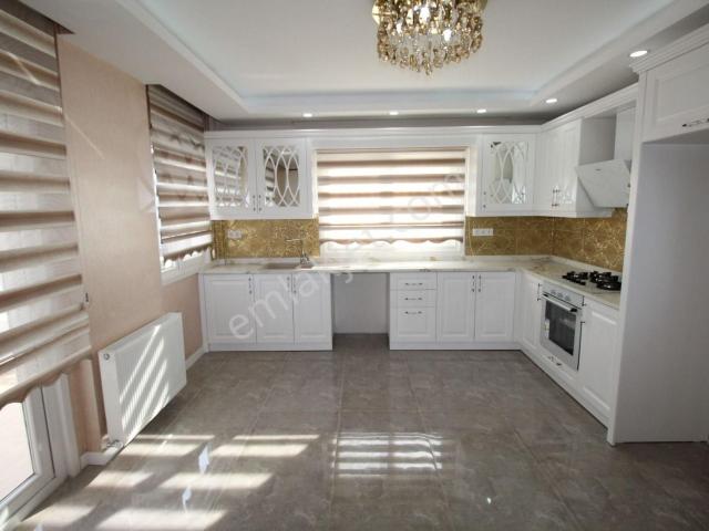 Yenişehir, Mersin içerisinde satılık mülk