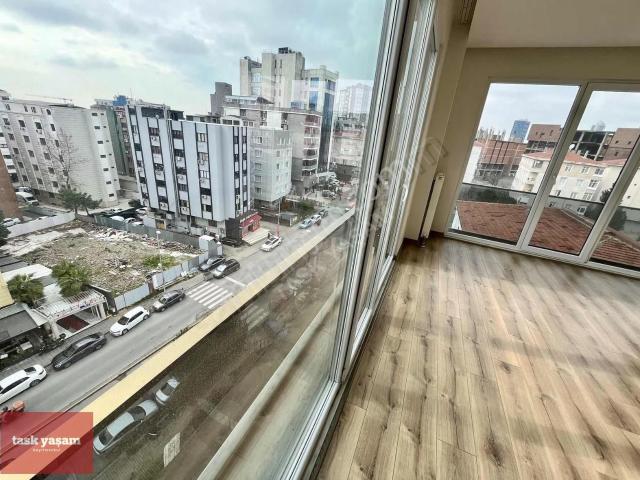 Ataşehir, İstanbul içerisinde satılık mülk