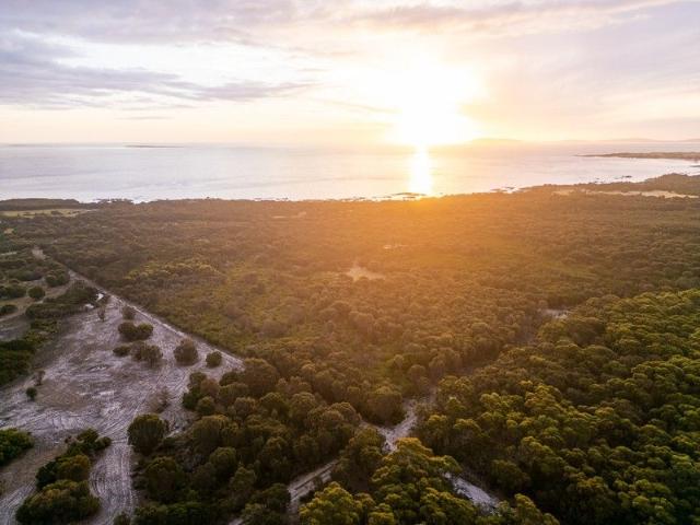 Cottage for sale in Whitemark, Tasmania