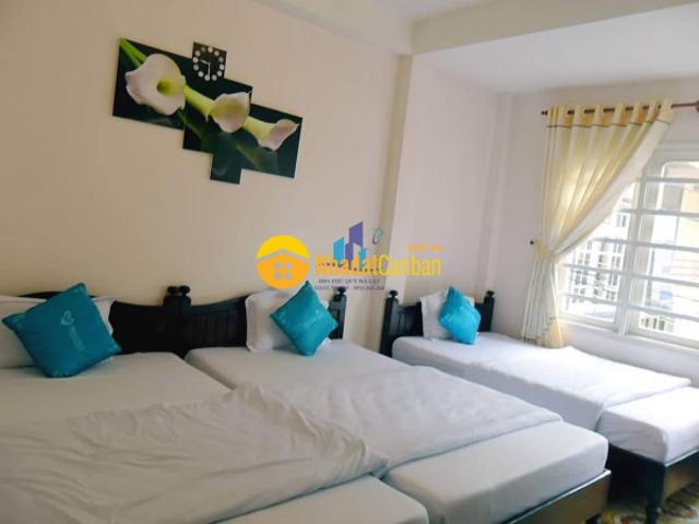Nhà mặt phố bán