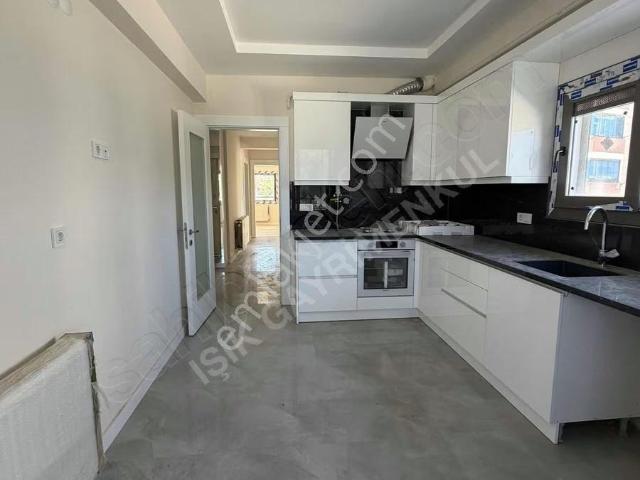 Tire, İzmir içerisinde kiralık mülk