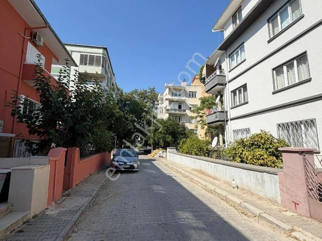 Tire, İzmir içerisinde kiralık mülk