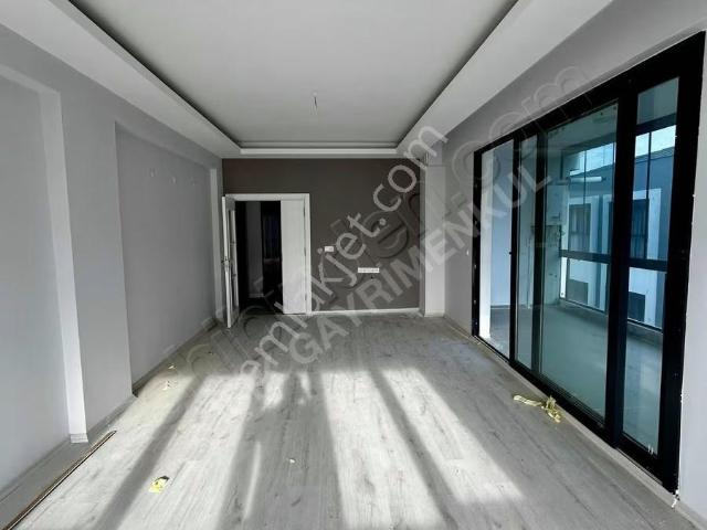 Tire, İzmir içerisinde kiralık mülk
