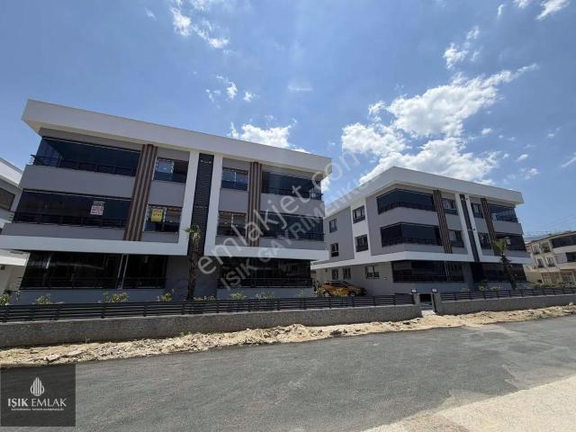 Tire, İzmir içerisinde satılık mülk