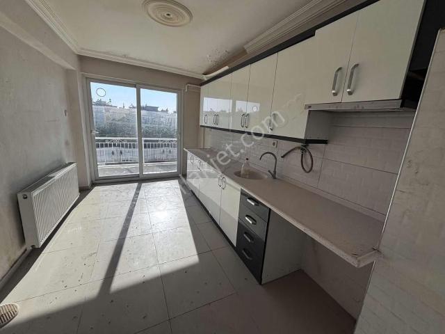 Tire, İzmir içerisinde kiralık mülk