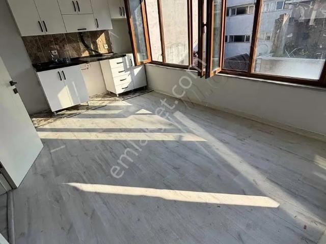 Atatürk Mahallesi, Küçükçekmece içerisinde kiralık mülk