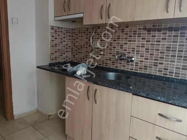 Karabağlar, İzmir içerisinde satılık mülk