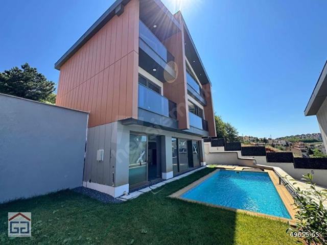 Ahmetli Mahallesi, Şile içerisinde satılık Villa