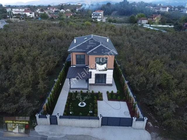 Hendek, Sakarya içerisinde satılık Villa