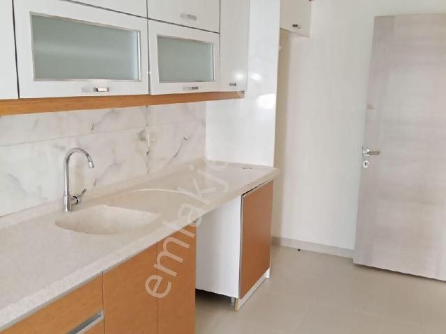 Çiğli, İzmir içerisinde kiralık mülk