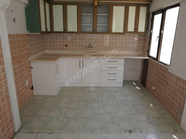 Çiğli, İzmir içerisinde kiralık mülk