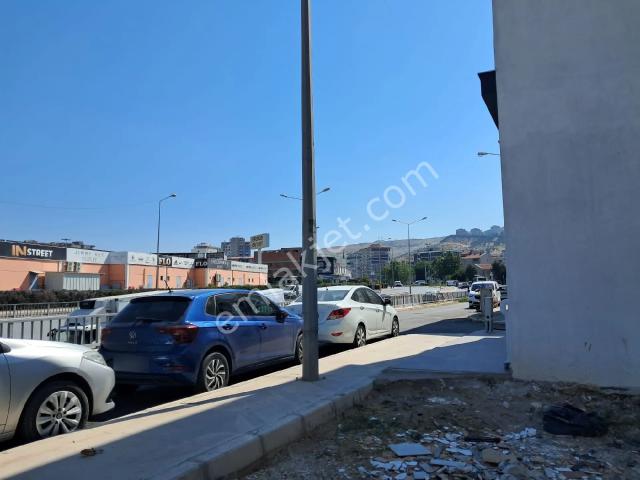 Çiğli, İzmir içerisinde kiralık mülk